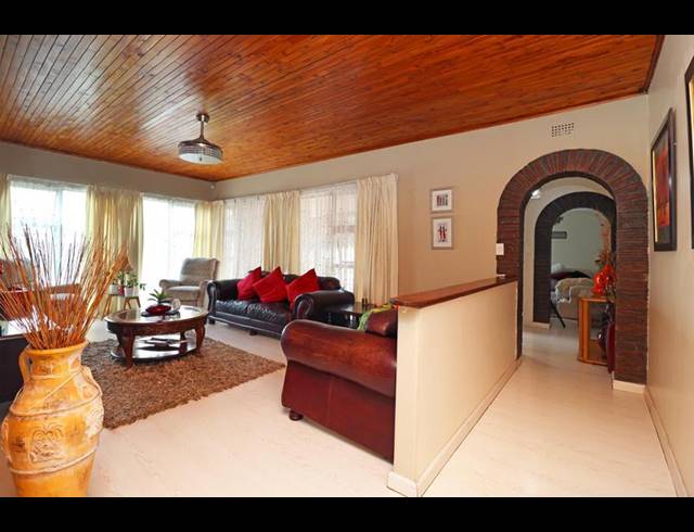 4 BEDROOM HOUSE FOR SALE IN DISCOVERY